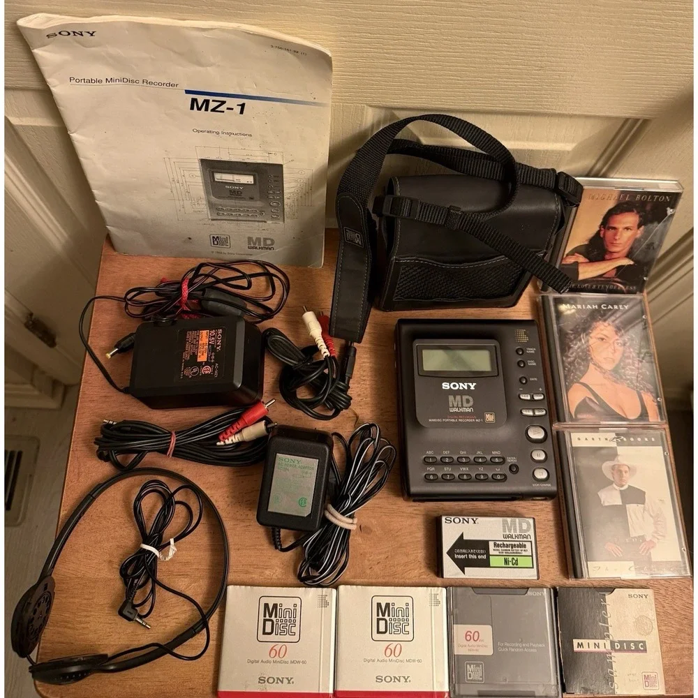 SONY MZ-1 MD Minidisc Walkman Portable Recorder Bundle W/ Accessories Tested‎